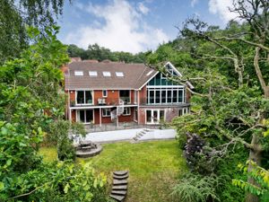 Photo 6- click for photo gallery